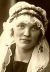 Flora Schneider als Braut am 04.02.1928